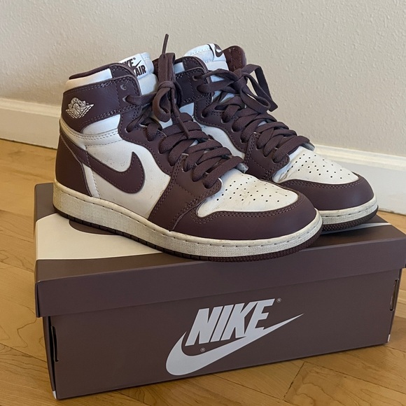 Nike Other - Nike Air Jordan EUC Mauve Kids 4.5/ Women’s 6.5
